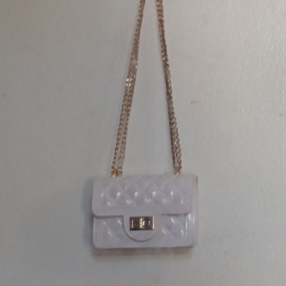 Mini Chiq Hand size Pocketbook - Picture 2 of 9